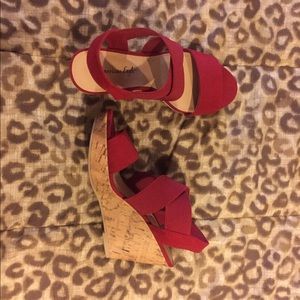 Red American eagle wedges size 7.5